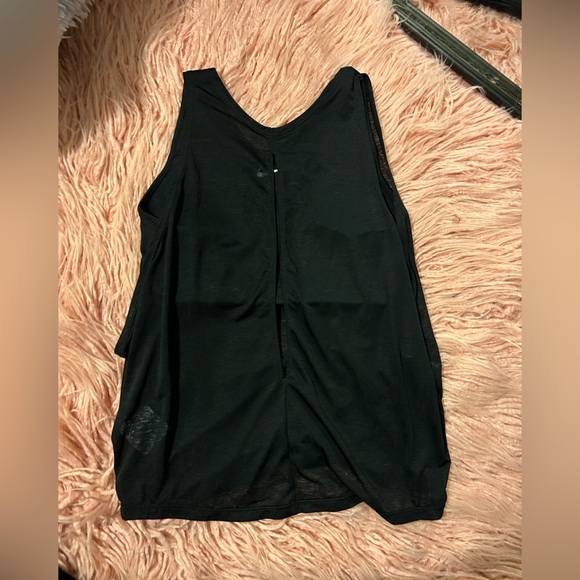 Black Nike running top with built in bra size small - Picture 2 of 3